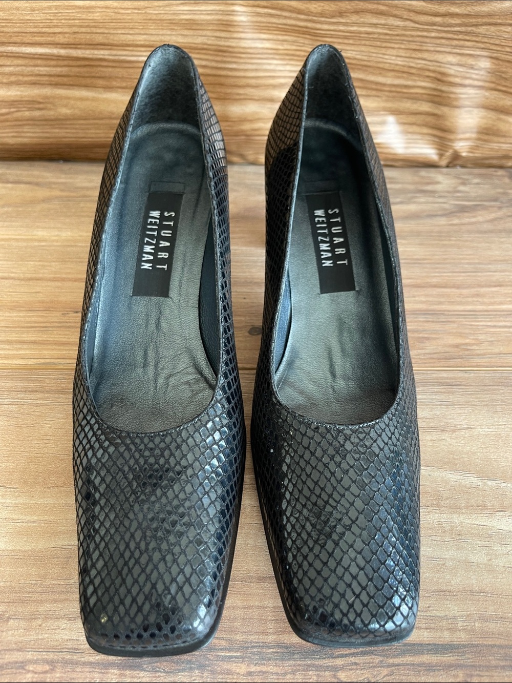 Pre-owned Vintage Y2K Stuart Weitzman Black Diamondback Size 8A Block Heel Pumps